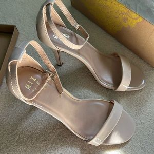 Mix Number 6 Nude heels